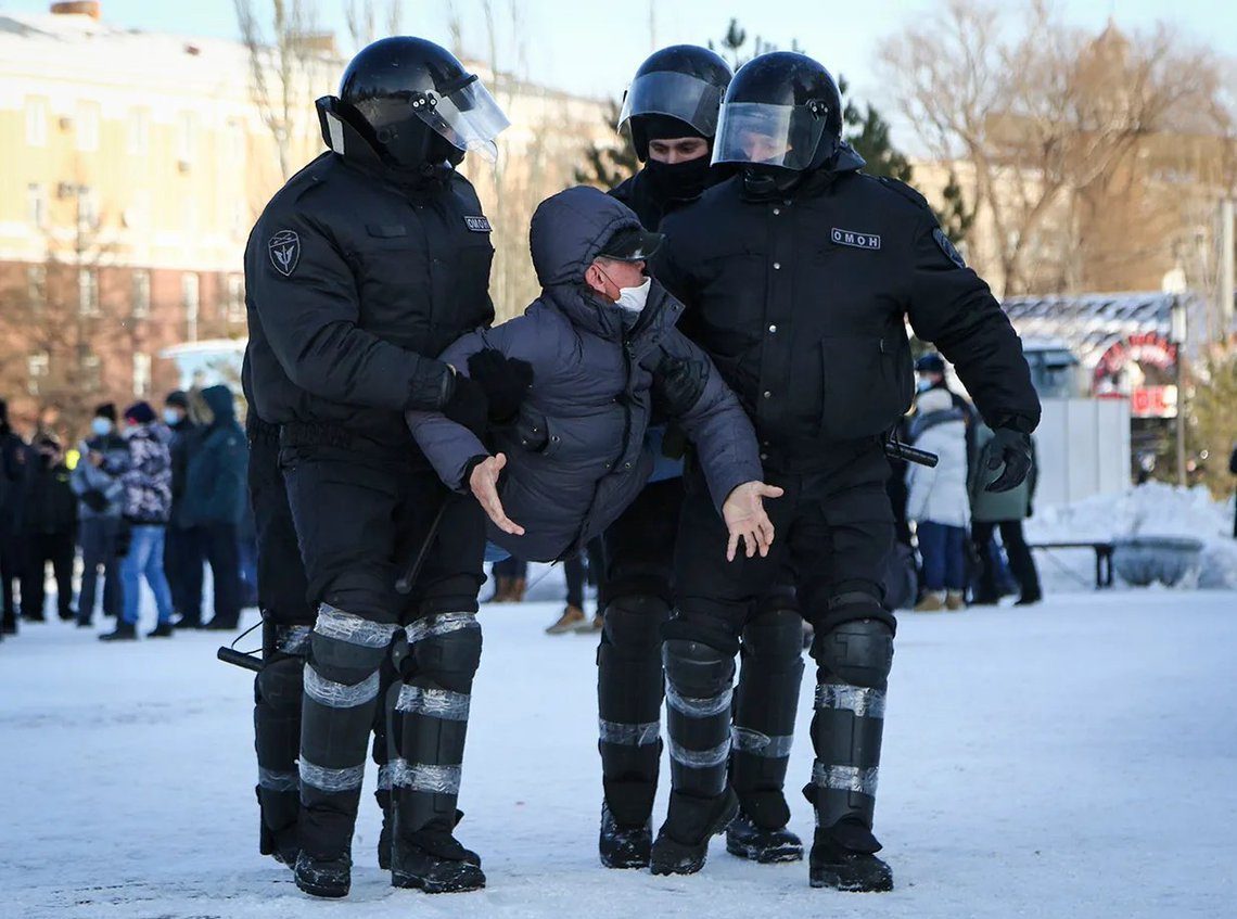 Услуги адвоката при задержании на митинге | lawdept.ru